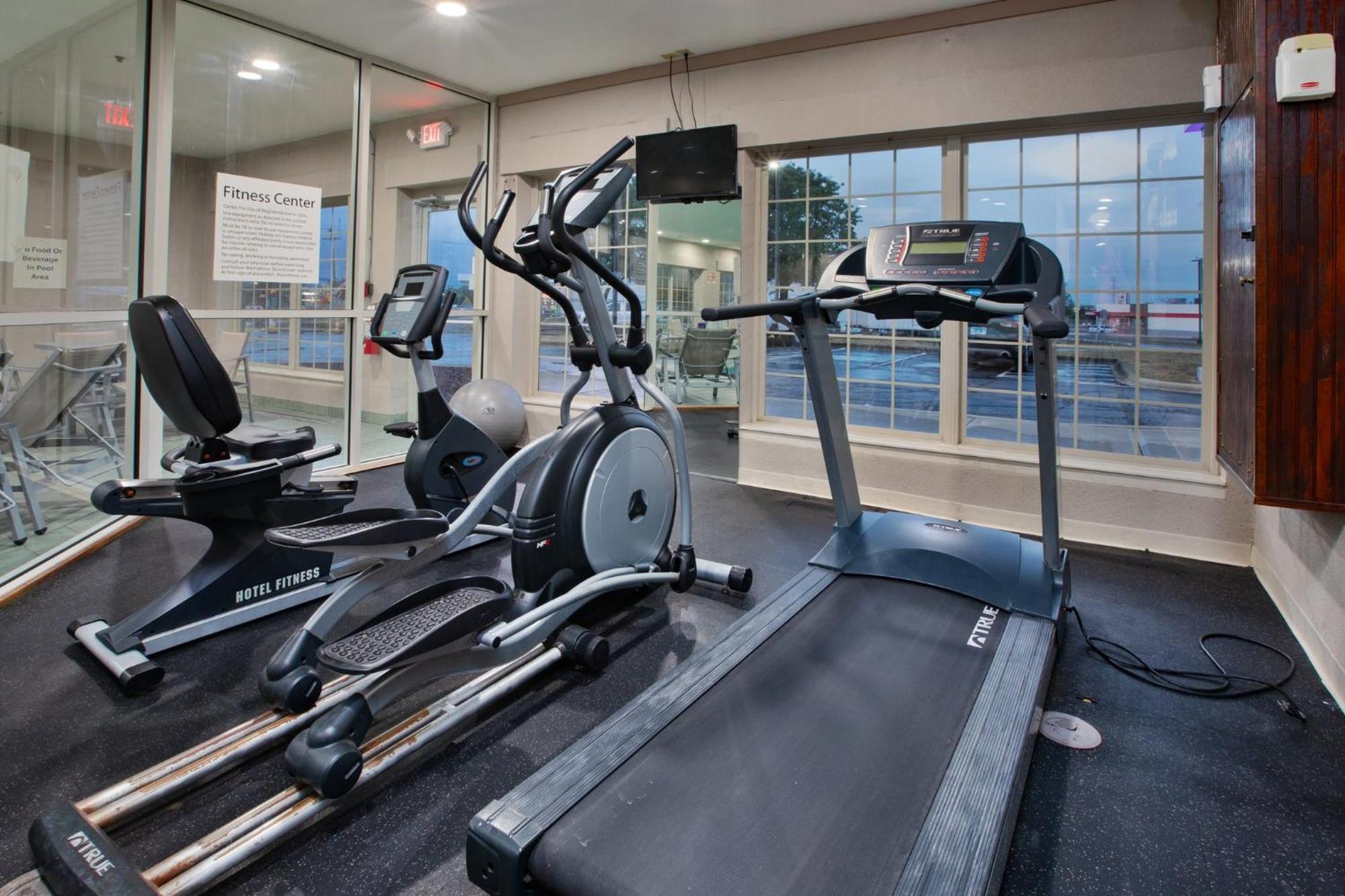 Holiday Inn Express Hotel & Suites Delaware-Columbus Area By Ihg Sunbury Esterno foto