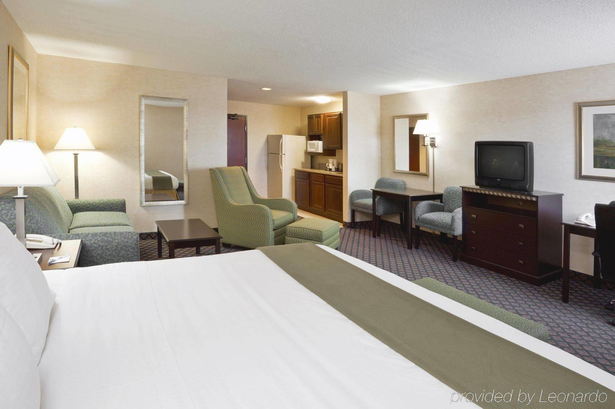 Holiday Inn Express Hotel & Suites Delaware-Columbus Area, An Ihg Hotel Sunbury Esterno foto